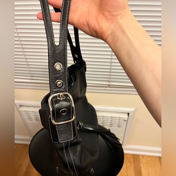 COACH - East West Legacy Handbag F066-1417 - Black Leather (EUC) - Picture 7 of 15